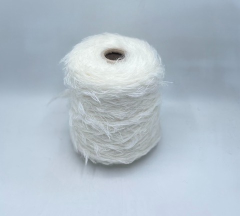 Torcitura di domaso (пр.Италия),art.Cufur, 83м / 100 гр. 40% Мохер, 4% Меринос, 56% Полиамид, цвет-Молочный(501), арт.36312