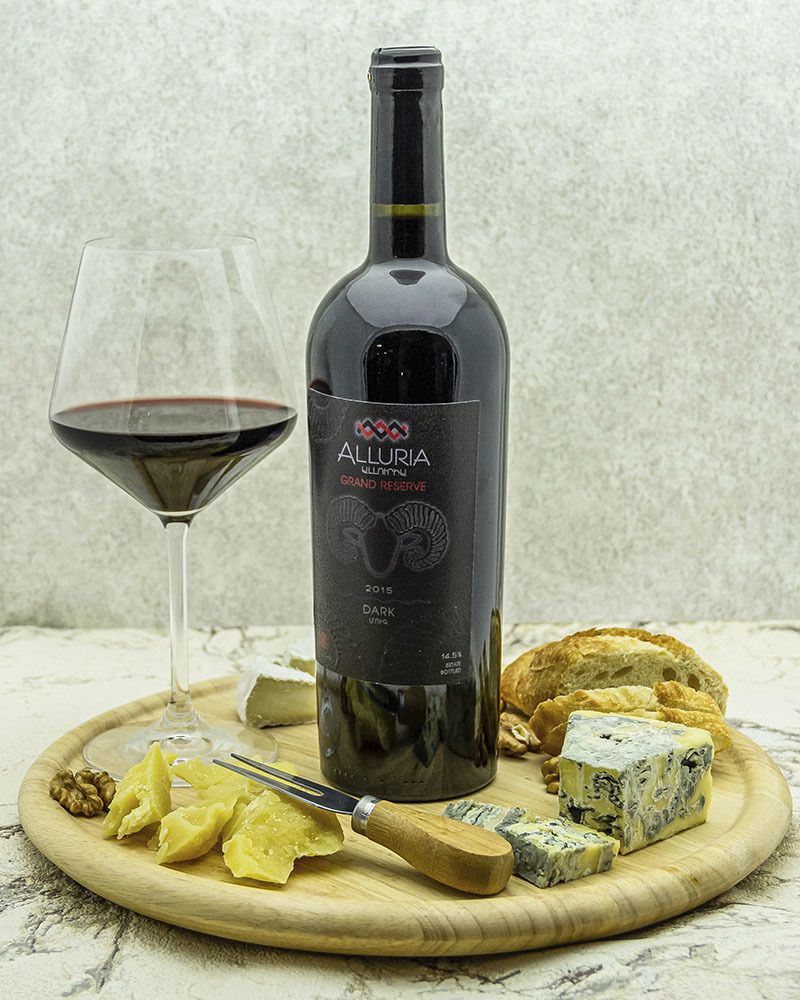 Вино Alluria Гранд Резервное Красное Сухое 2015 г.у. 14,5%, 0,75 л, Армения