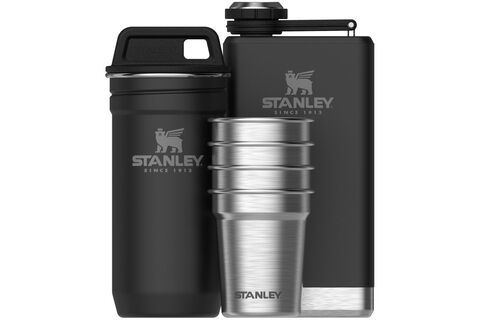 Набор 4х стопок c флягой 0,23L "Adventure 0,59ML" 10-01883-035 от Stanley