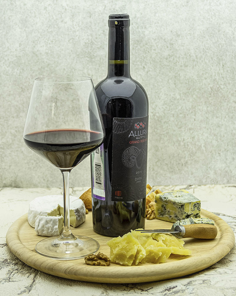 Вино Alluria Гранд Резервное Красное Сухое 2015 г.у. 14,5%, 0,75 л, Армения