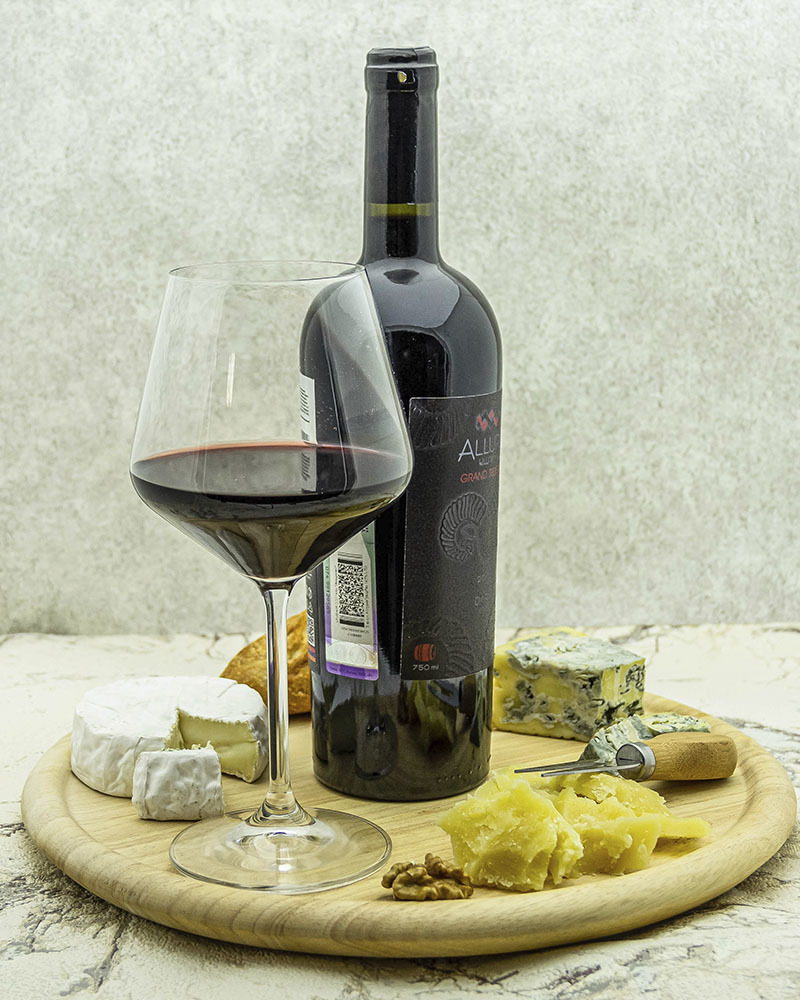 Вино Alluria Гранд Резервное Красное Сухое 2015 г.у. 14,5%, 0,75 л, Армения