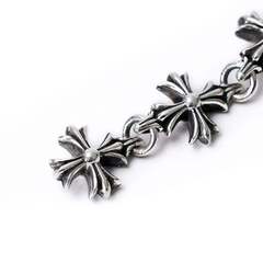 braslet-iz-chernenogo-serebra-925-proby-v-stilistike-chrome-hearts