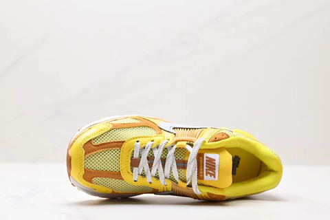 Nike Zoom Vomero 5 'Yellow Ochre' 