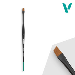 Flat Angled Synthetic Brush Medium