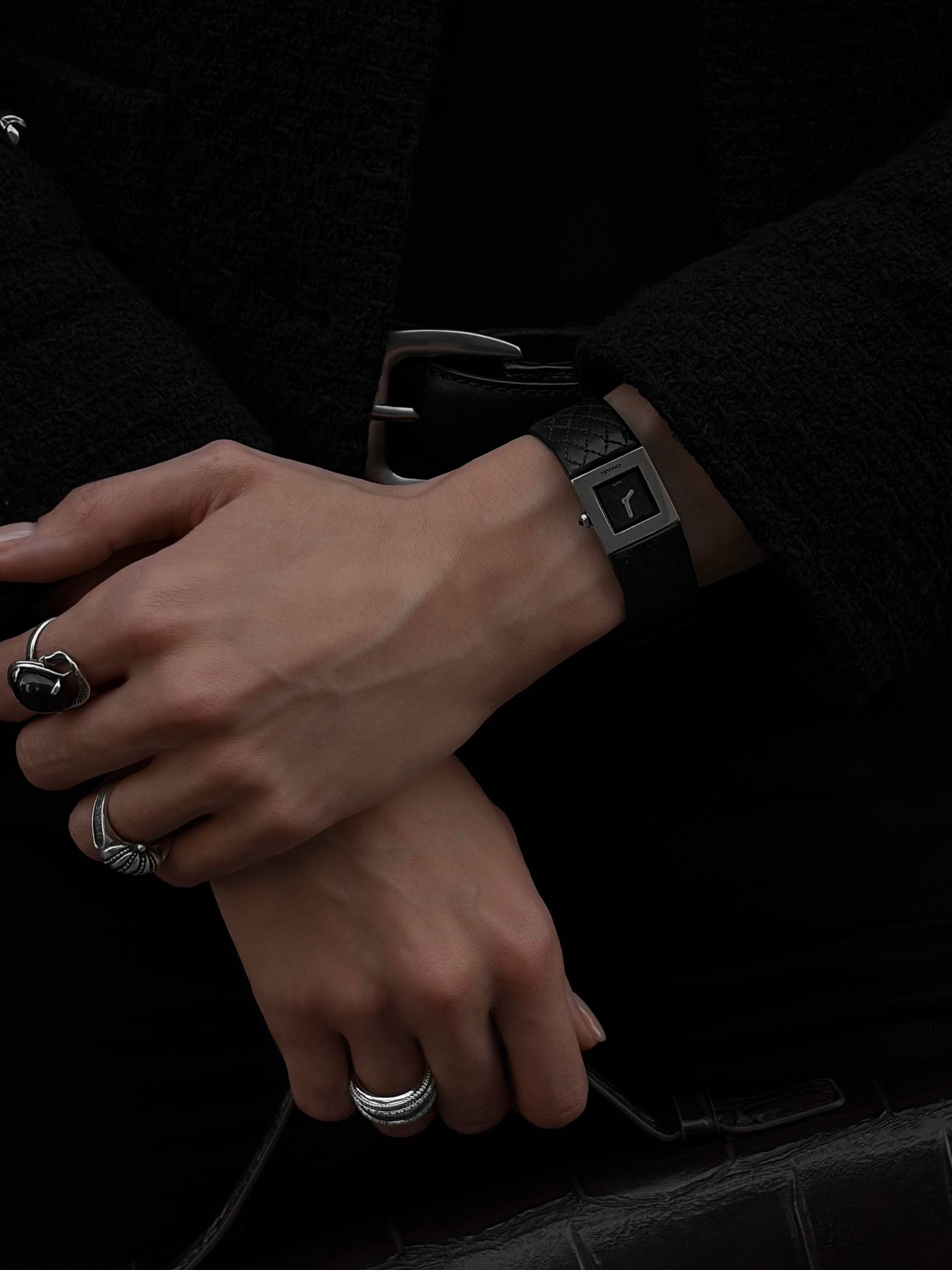 Строгие винтажные часики Chanel — фото 10