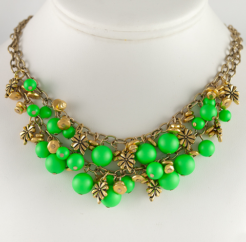 5810 Хрустальный жемчуг Сваровски Crystal Neon Green круглый 10 мм (пример. Колье с жемчугом Сваровски)