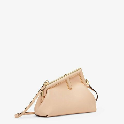 Сумка Fendi Fendi First маленькая кремовый