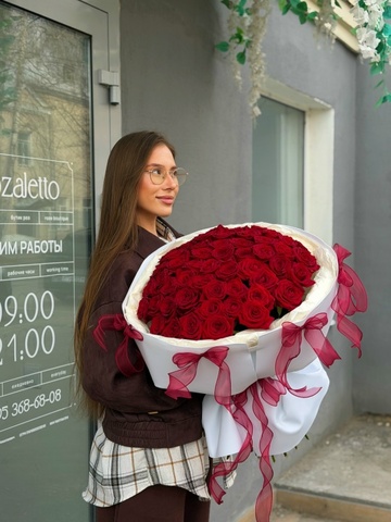 51 роза Россия в оформлении 60 см