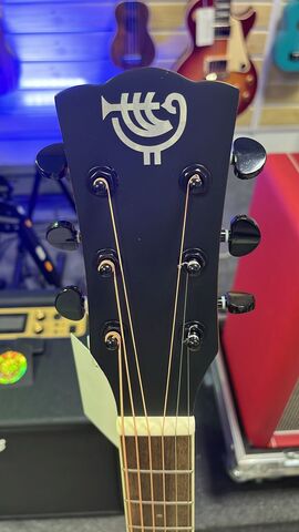 Акустическая гитара  MAGNA M91C-NAT  MOLO