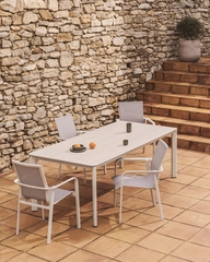 Уличный стол Anafi с бежевой столешницей из спеченного камня, 220 x 100 см