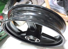 Передний колёсный диск Tarazon для Suzuki GSXR600 2001-2005 г.в., черный