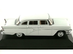 GAZ-13 Tchaika white 1965 IST085 IST Models 1:43