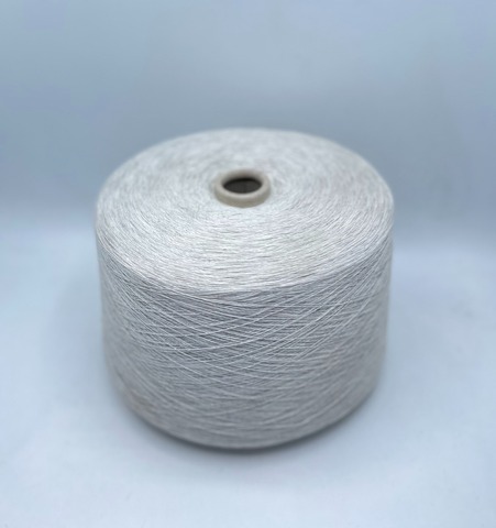 New Mill (пр.Италия),art- Velox 1450м/100гр,40% меринос, 10% кашемир, 25% вискоза, 25% полиамид. цвет- Светло-серый меланж, арт.32502