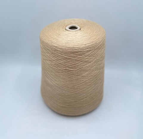 Folco (пр.Италия). 2/28 1400м/100гр, 50% меринос, 50% акрил, цвет-Светло-бежевый(72/698), арт.33437