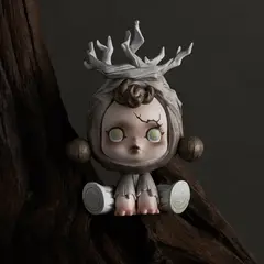 Случайная фигурка POP MART. Skullpanda: The Ink Plum Blossom