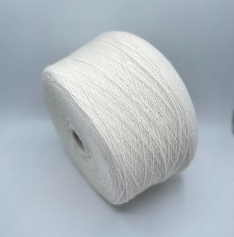 Pinori Filati (пр.Италия),art-Alieno 700м/100гр. 40% Шерсть 20%Альпака 40%Полиакрил,цвет-Молочный(901/801), арт.30709