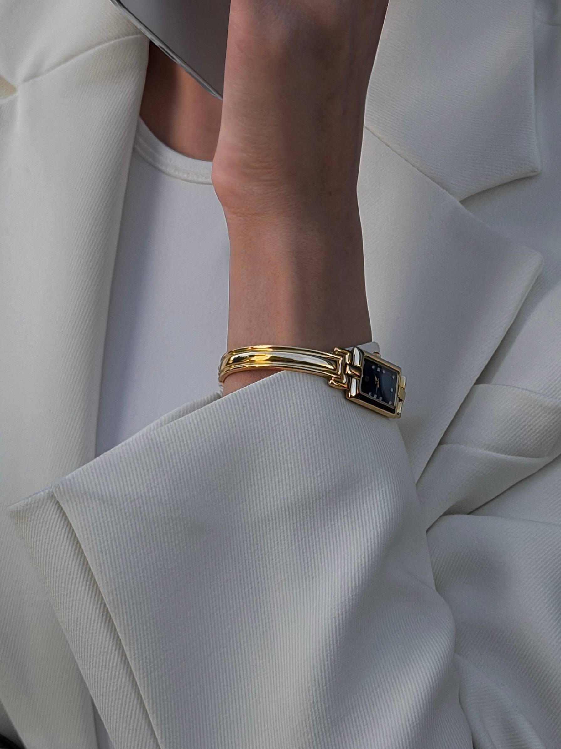 Винтажные часики Givenchy🪨 — фото 5