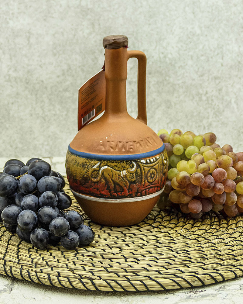Вино Maran Winery Арени Наирян Красное Сухое в Кувшине 2017 г.у. 14% 0,5 л
