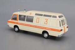 ZIL-118KA ambulance 1:43 DeAgostini Auto Legends USSR #245