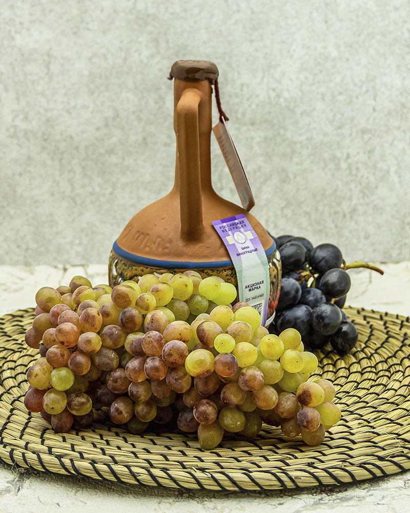 Вино Maran Winery Арени Наирян Красное Сухое в Кувшине 2017 г.у. 14% 0,5 л