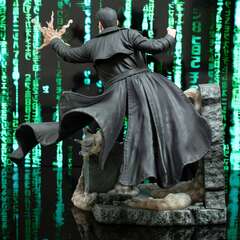 Фигурка The Matrix. Gallery Deluxe - Neo (БАМП)