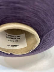 Меринос 50% c низкопилингуемым акрилом 50% E. MIROGLIO Australia 1400 баклажан. Колор 4Y4