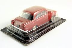 Moskvich-408 red 1:43 DeAgostini Auto Legends USSR #12