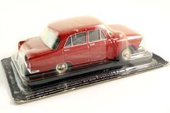 Moskvich-408 red 1:43 DeAgostini Auto Legends USSR #12