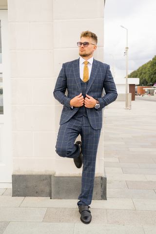 Мужской костюм тройка Slim Fit Antonio Rossi 11/145