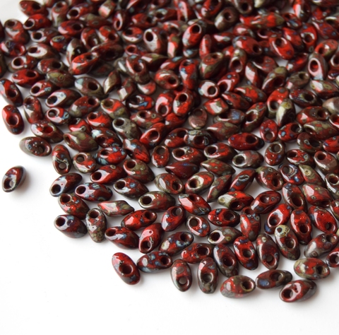 LMA-4513 Бисер-лепестки Миюки Красный Пикассо непрозрачный /Miyuki long Magatama Opaque Picasso Red Garnet