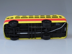 ZIS-155 bus 1949 red-yellow 1:43 AutoHistory