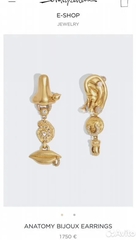73322-dlinnye-asimmetrichnye-sergi-v-stile-schiaparelli-s-podveskami