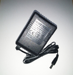Зарядное уcтройство для аккумулятора 12V