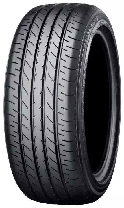 Шина Yokohama BluEarth E51B 94V R17 215/55 летняя