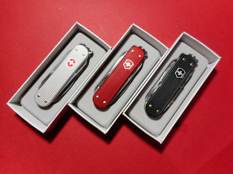 Нож-брелок Victorinox MiniChamp Alox Silver, 58 mm (0.6381.26)