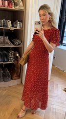 Платье красное шифоновое с поясом
