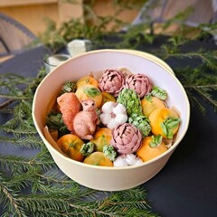 Новогодняя белка и мандарины зефир / 25 см