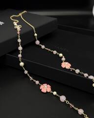Бусы -колье длинное со вставками из жемчуга и розовой эмали CHANEL