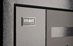 Входная стальная дверь BRAVO Thermo Флэш Декор-2 Букле черное/ зеркало Cappuccino Veralinga