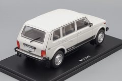 VAZ-2131 Niva Lada 5-door white 1:24 Legendary Soviet cars Hachette #82