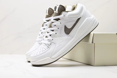 Jordan Stadium 90 'Brown Kelp' 