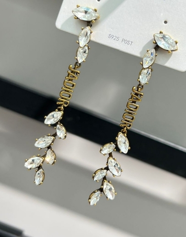 Серьги длинные style by DIOR в винтажном стиле