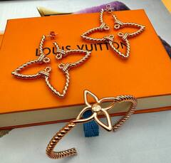 braslet-zhestkij-vitoj-cvetok-flower-style-by-lv