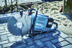 Резчик аккумуляторный Makita CE001GZ