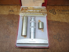 Глубиномер микрометрический ГМ-100 (0-100мм) Цд 0,01мм. Кл. 1 Основание 100мм ( Следы хранения)