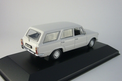 Polski Fiat 125P Kombi light grey 1975 IST082 IST Models 1:43
