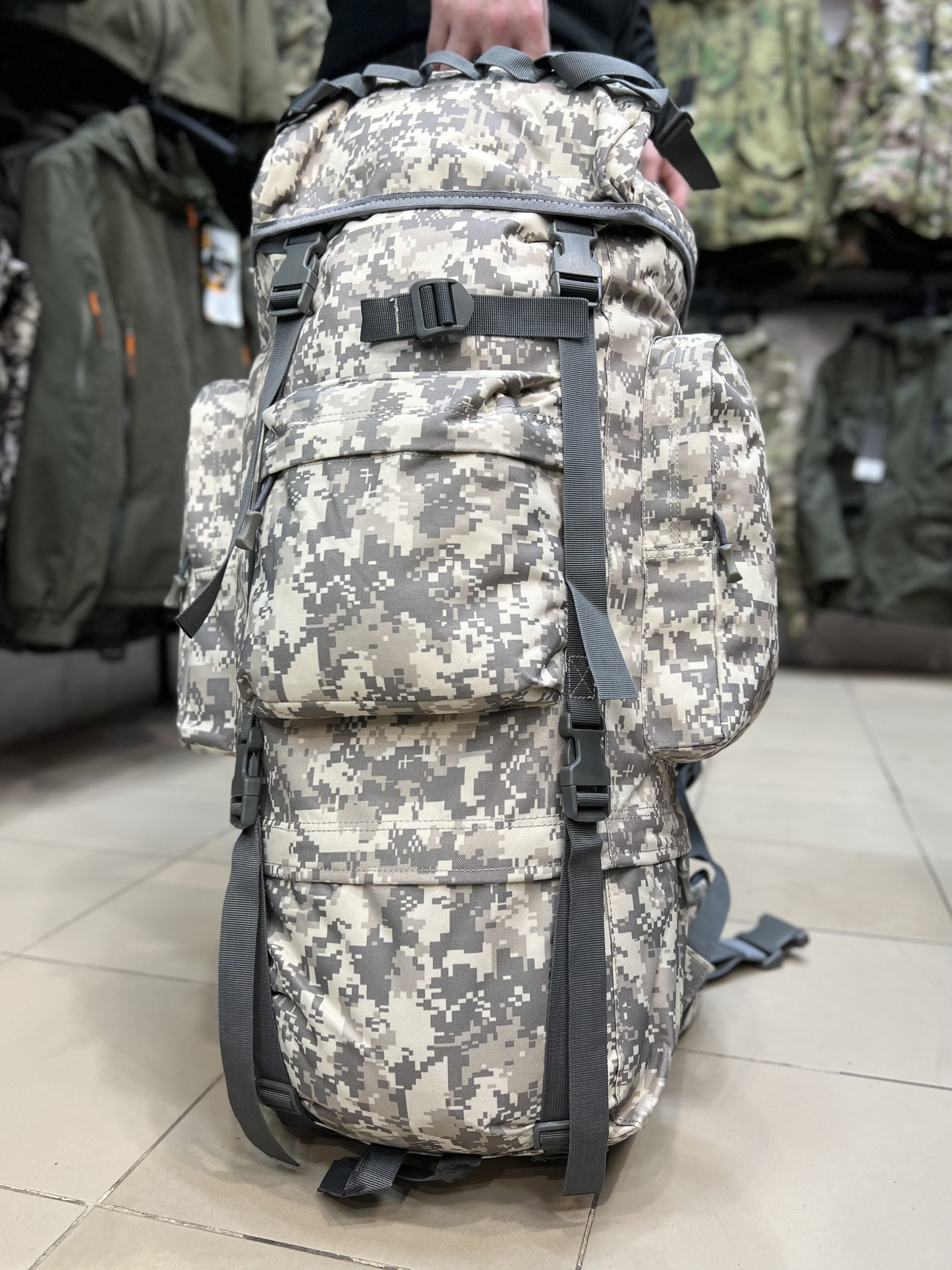 Рюкзак Grizzly 75 л Серая Цифра