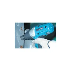 Ударный гайковерт Makita TW0200