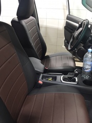 Чехлы на Toyota Hilux 2015–2025 г.в.
