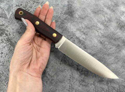 Нож ТКК, N690, микарта, 243.0754, черно-красная